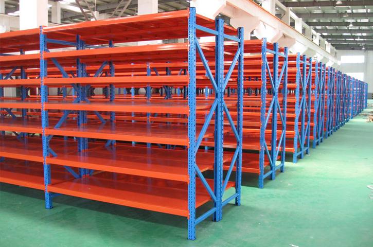 中型（xíng）貨（huò）架